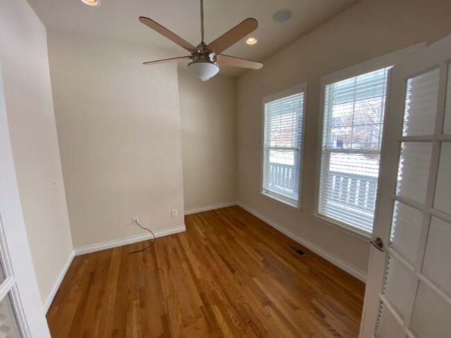 Building Photo - Available September! Beautiful and Spacious Home in Central Park!