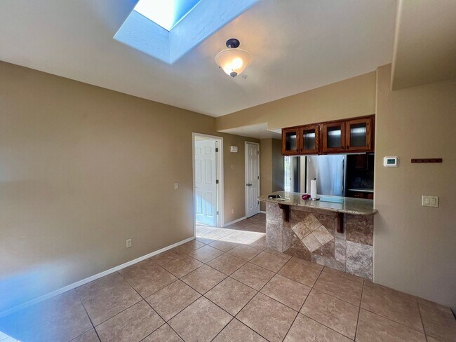 Building Photo - Unfurnished, 1-year long-term rental