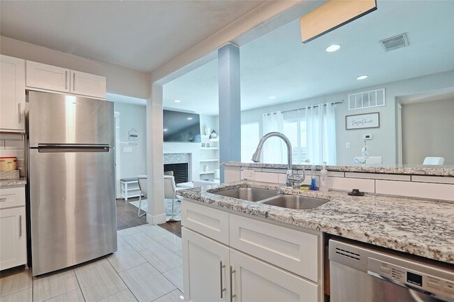 Building Photo - 4804 W Wind Trail