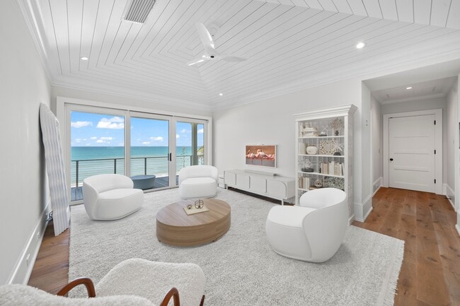 Building Photo - 5525 Jimmy Buffett Mem Hwy