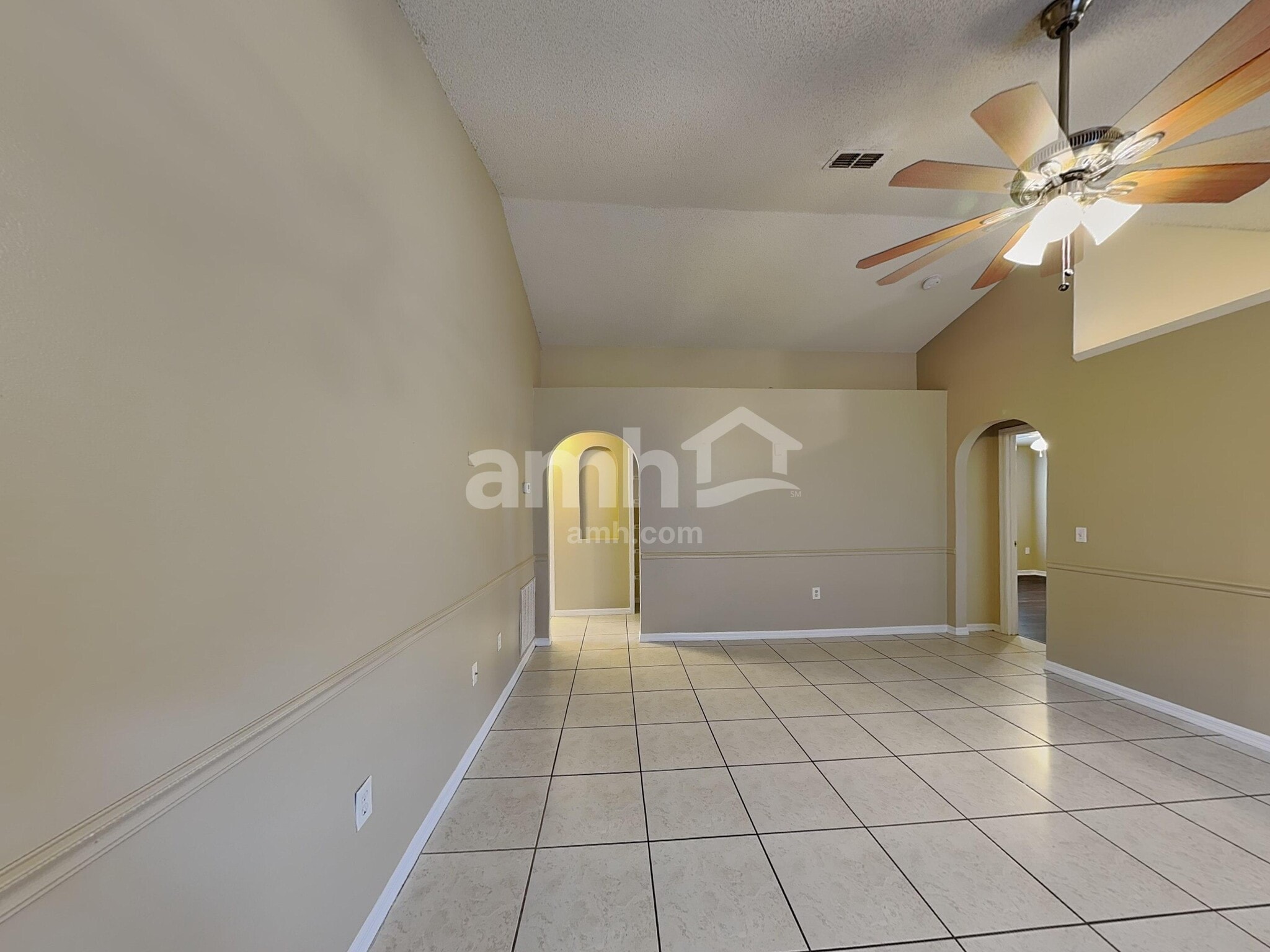 Building Photo - 12605 Parkbury Dr