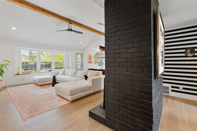 Building Photo - 3808 Leafield Dr