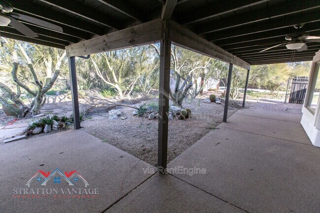 Building Photo - 4728 E Ron Rico Rd