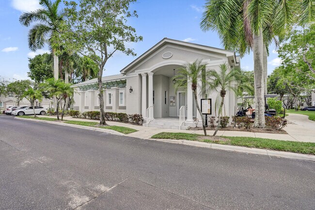 Building Photo - 3911 Shoma Dr