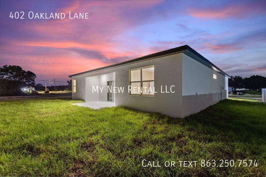 Building Photo - 402 Oakland Ln