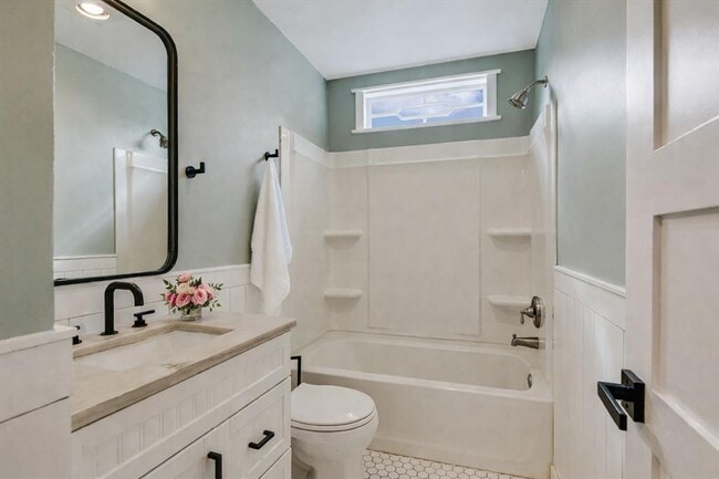 Building Photo - 6109 Merriwood Dr