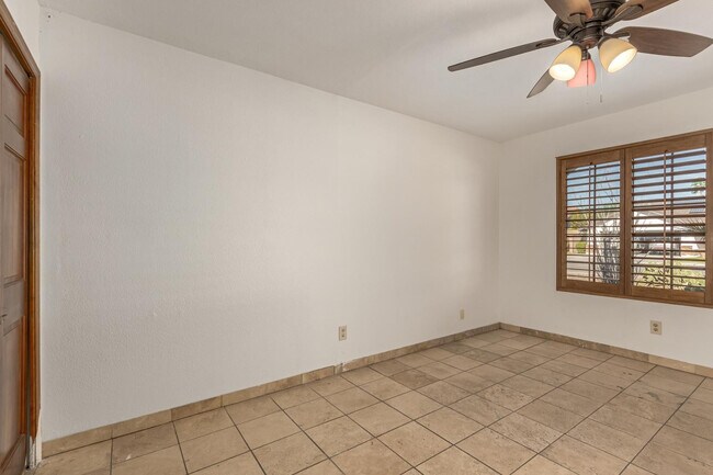 Building Photo - 805 W Toledo St