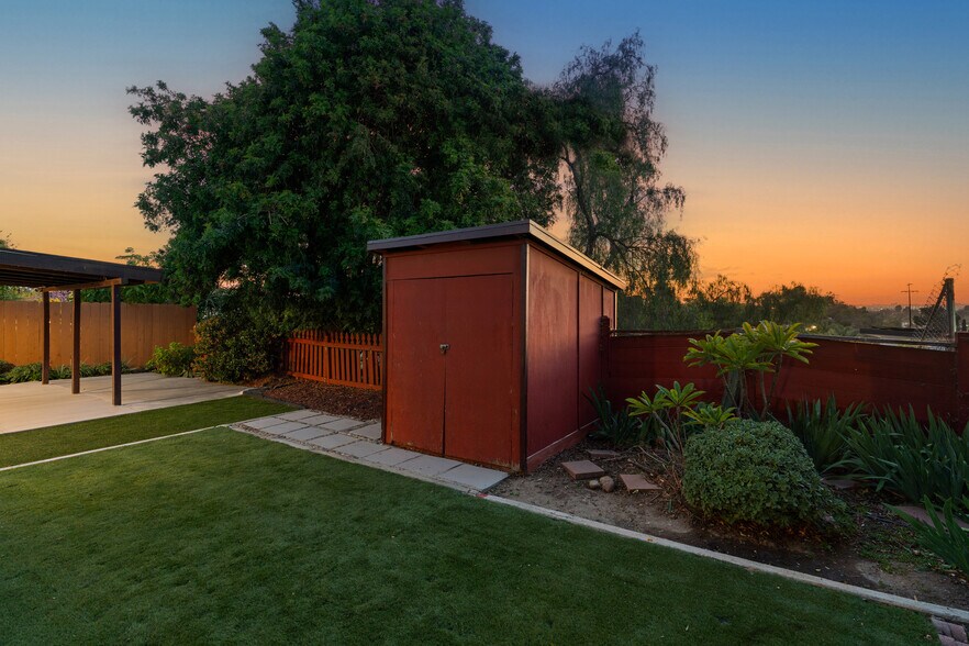 Building Photo - 3440 Hershey St