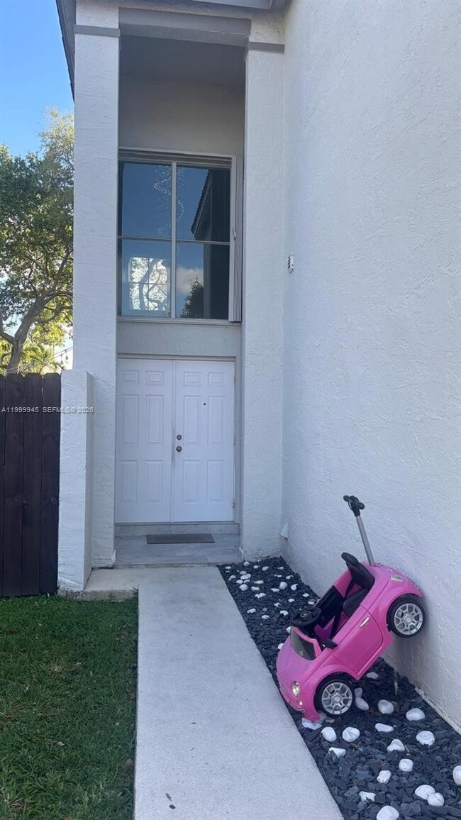 Building Photo - 11460 SW 73rd St