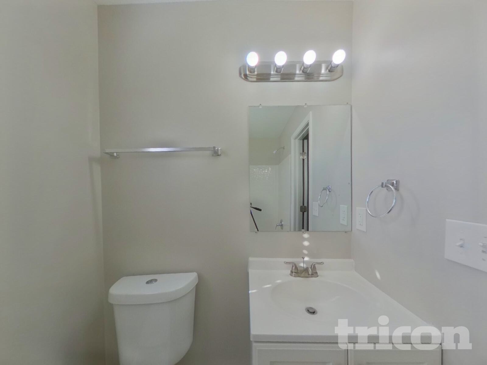 Building Photo - 1517 Crandon Dr