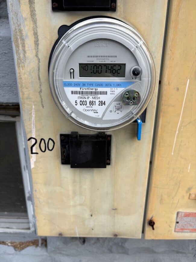 Building Photo - Move-In Ready | Two-Bedroom Apartment in Lakewood