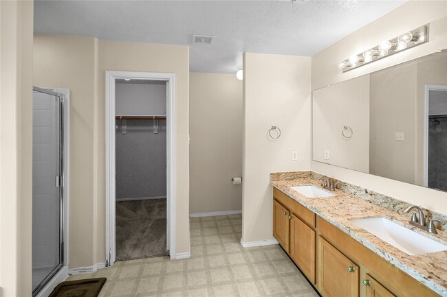 Building Photo - 1006 Stillgate Ct