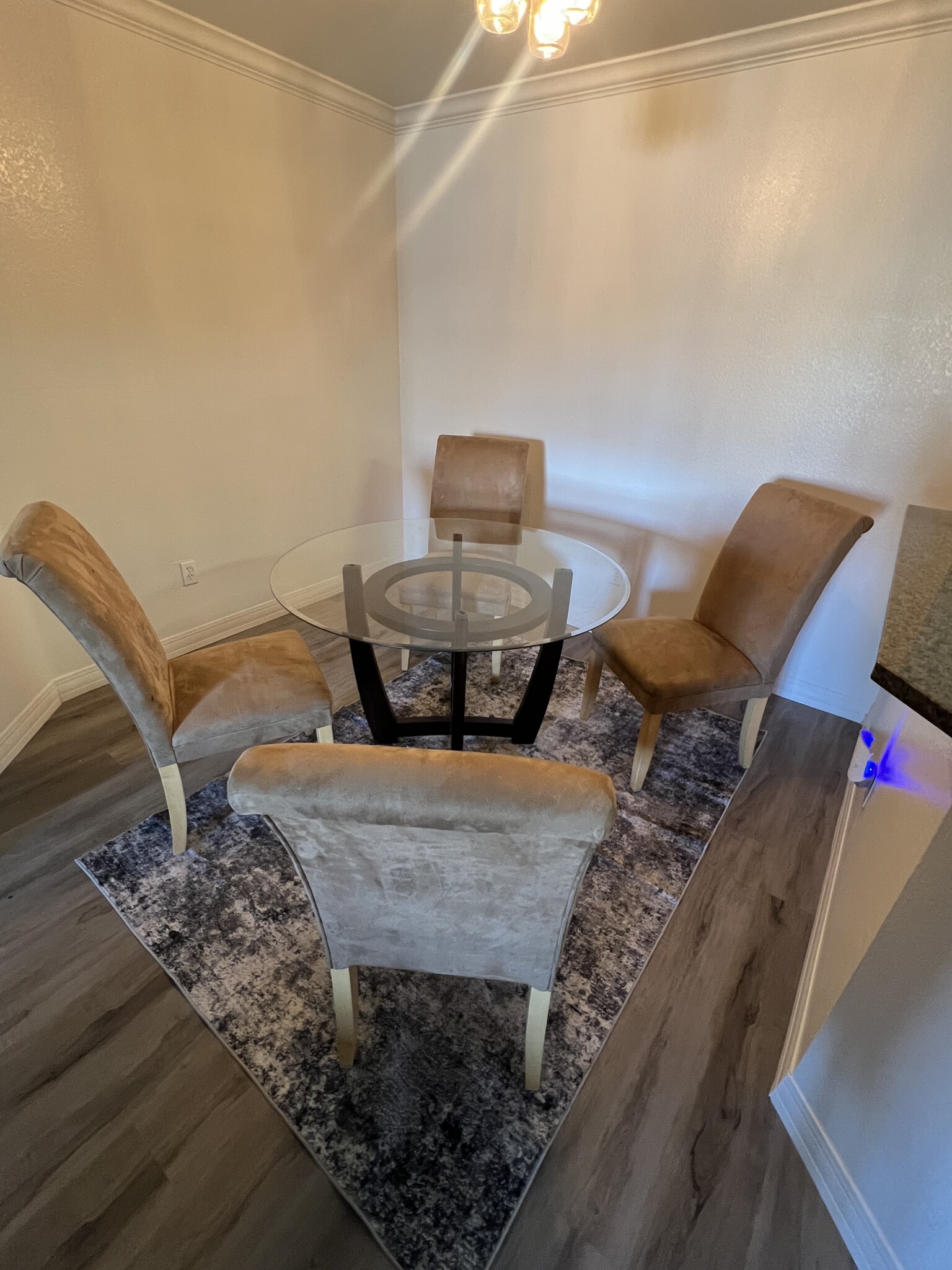 Dining Room - 2025 E Campbell Ave