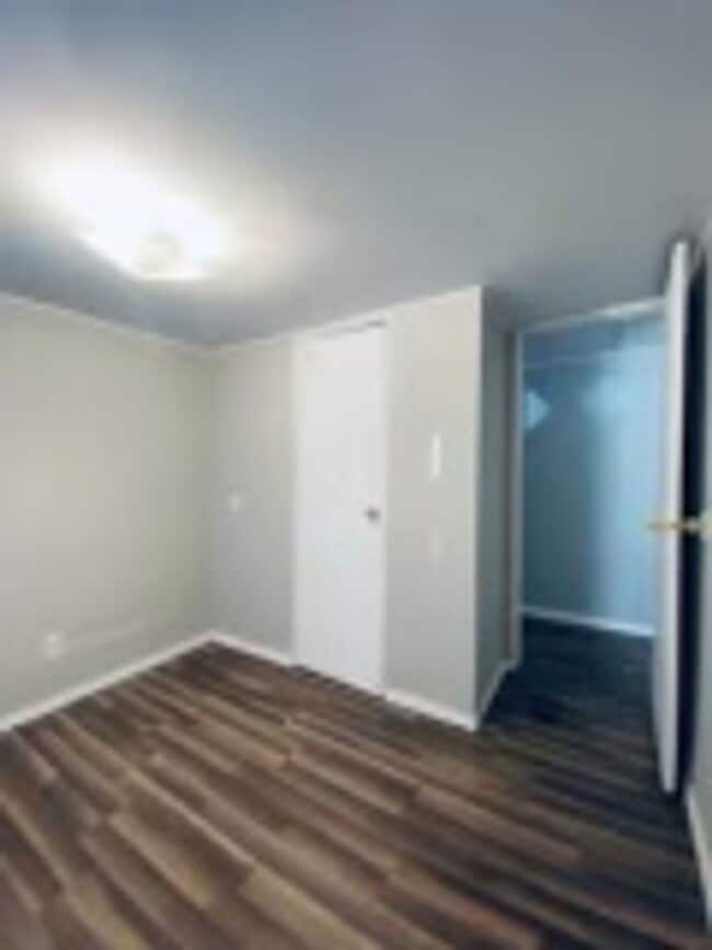 Building Photo - 2 Bedroom, 1 Bathroom - Mobile Home in Nor...