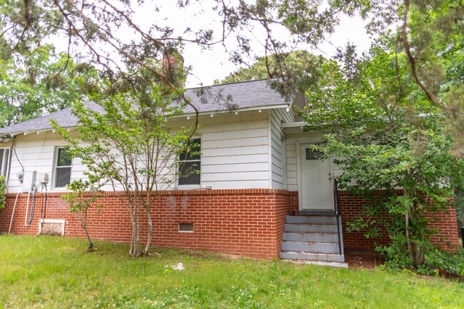 Building Photo - 2079 23rd St Dr SE
