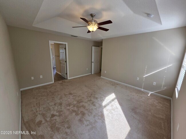 Building Photo - 440 S Aberdeenshire Dr