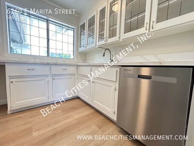 Building Photo - 6260 E Marita St
