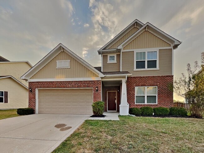Primary Photo - 4 bed 2.5 bath in Plainfield!