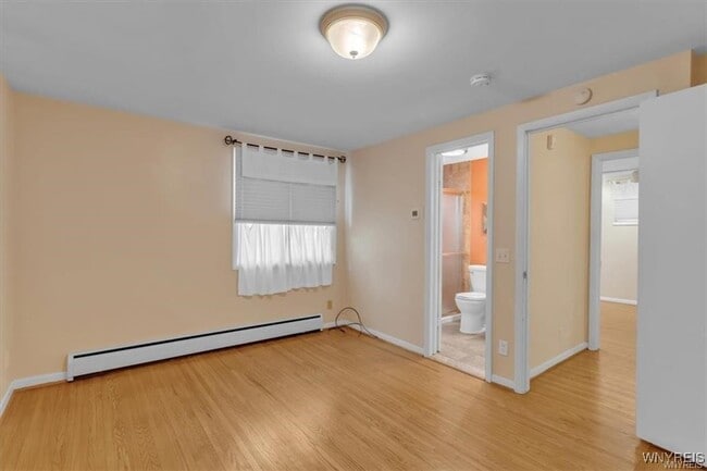 Building Photo - 116 Segsbury Rd