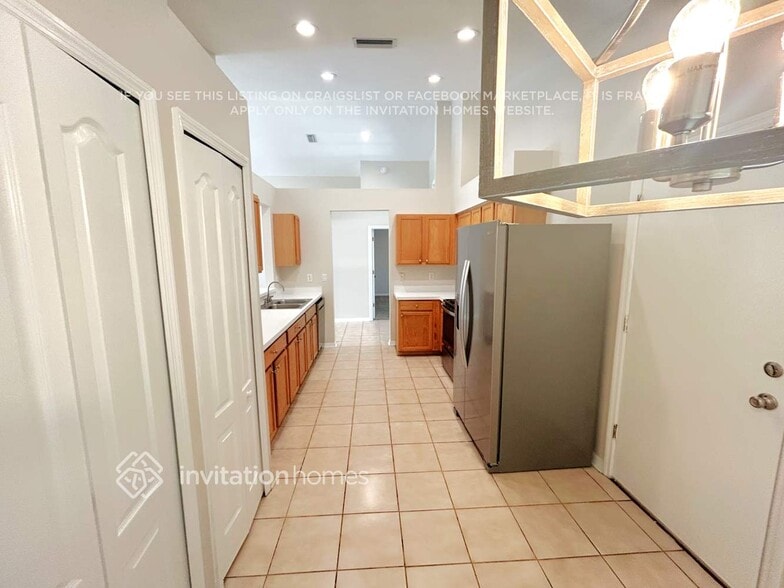 Building Photo - 909 Ridge Haven Dr