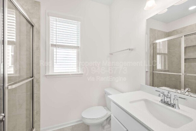 Building Photo - 9008 Catboat St