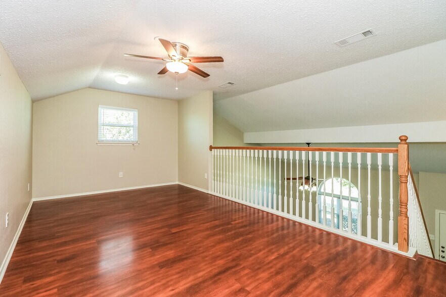 Building Photo - 10229 Dawson Trail