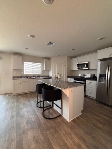 Building Photo - 31058 Water Beech Dr