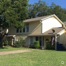 Building Photo - 9003 Sparkling Creek Dr