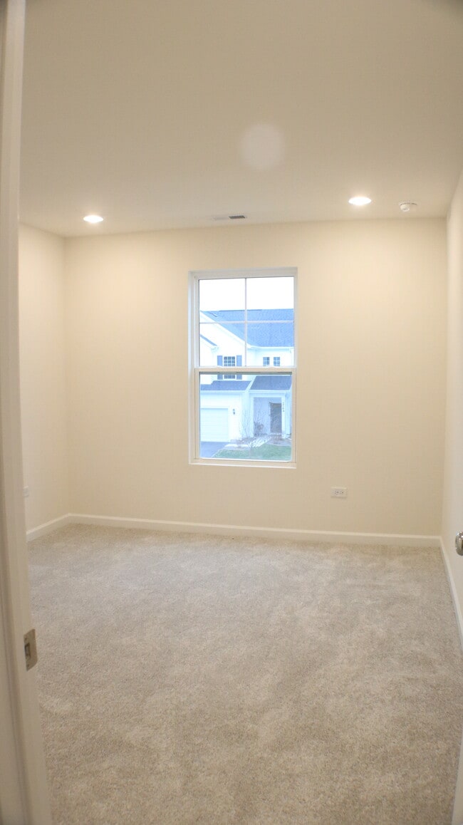 Building Photo - 2767 Lawlor Ln