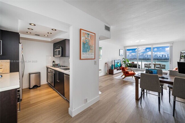 Building Photo - 1000 Meridian Ave