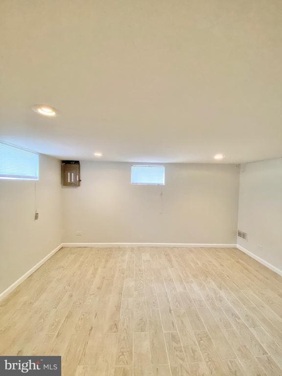 Building Photo - 41 E Windsor Ave