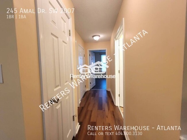 Building Photo - 245 Amal Dr SW