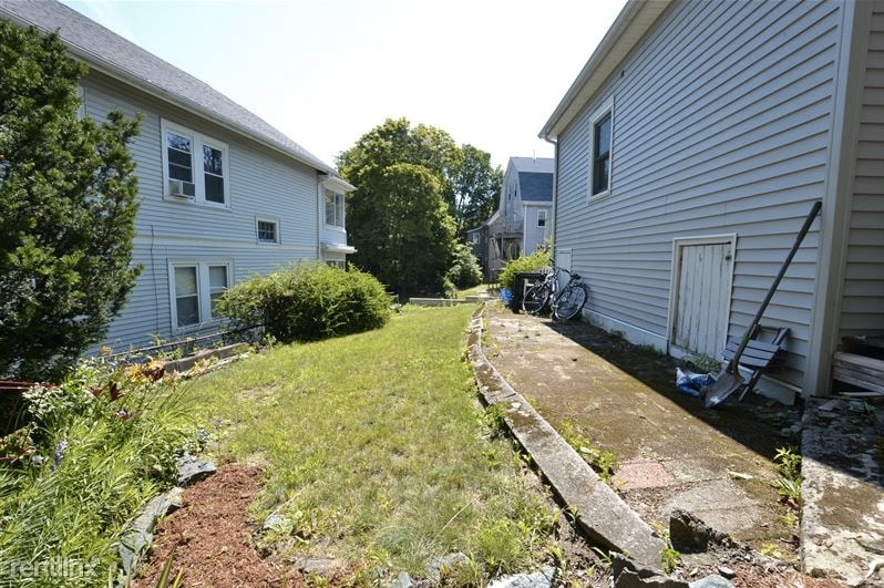 Building Photo - 153 Nonantum St