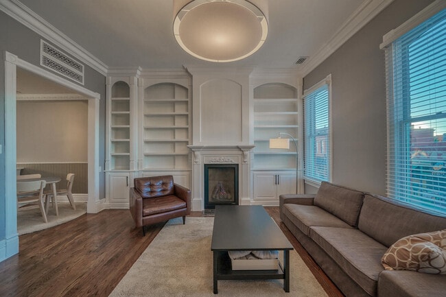 Building Photo - 121 N F St