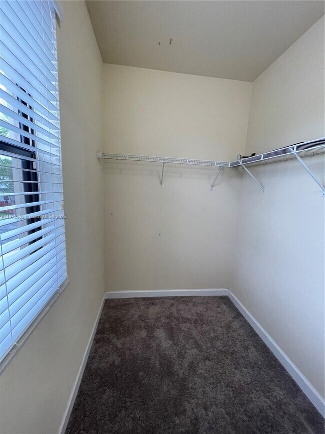 Building Photo - 9244 SW 227th Ln