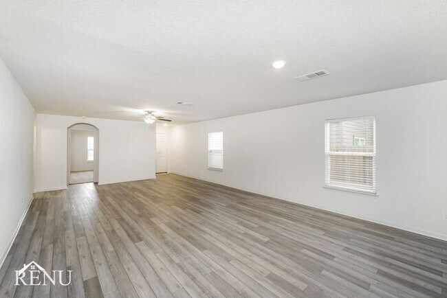 Building Photo - Coming Soon!