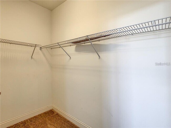 Building Photo - 631 Tahiti Ct