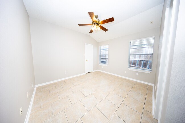 Building Photo - 15406 Apple Bloom Way