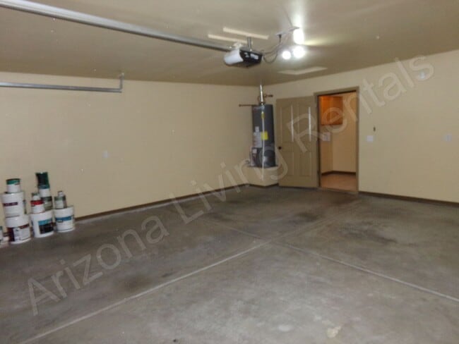 Building Photo - BEAUTIFUL HOME NEAR WALLECK RANCH