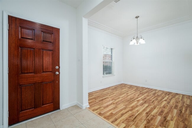 Building Photo - 17607 Sulphur Strm Ct