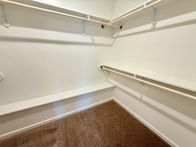 Building Photo - 16639 Aspen Ln