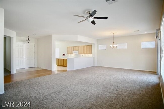 Building Photo - 2084 Clearwater Lake Dr