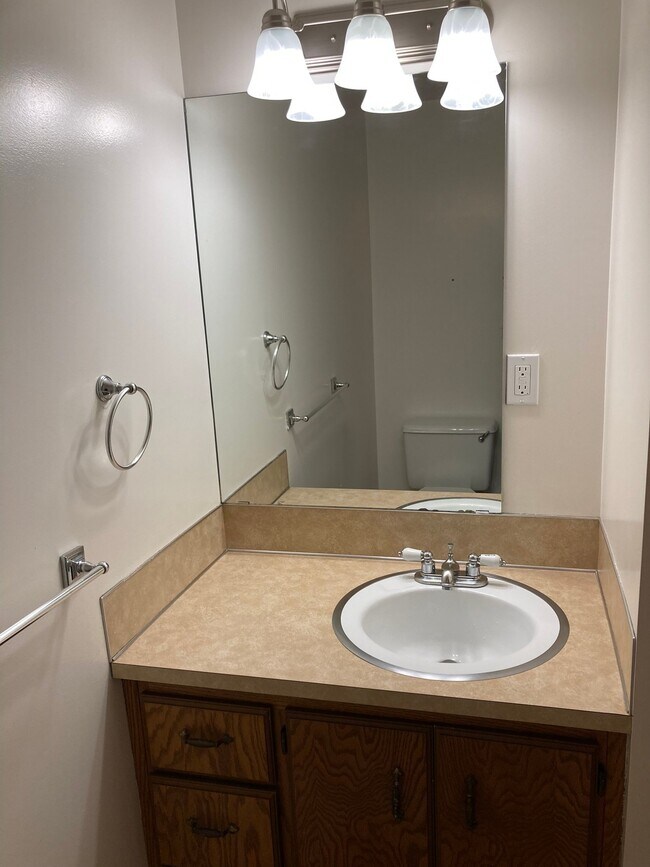 Building Photo - 4327 S 700 W
