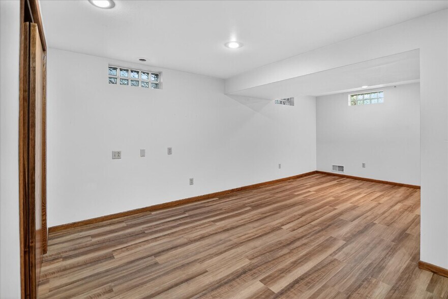 Building Photo - 1014 N Westfield Rd