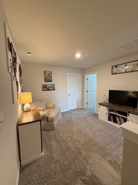 Upstairs loft - 1216 Plumcrest Dr