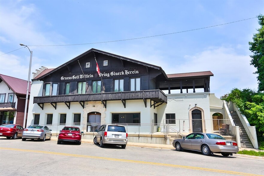 Building Photo - 114 2nd St