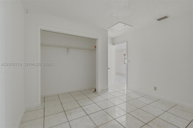 Building Photo - 2140 NW 21st Terrace