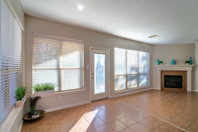 Building Photo - 138 Magnolia Grove Ln