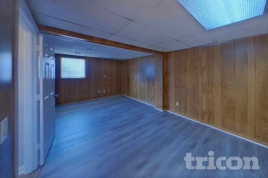 Building Photo - 5020 Millers Glen