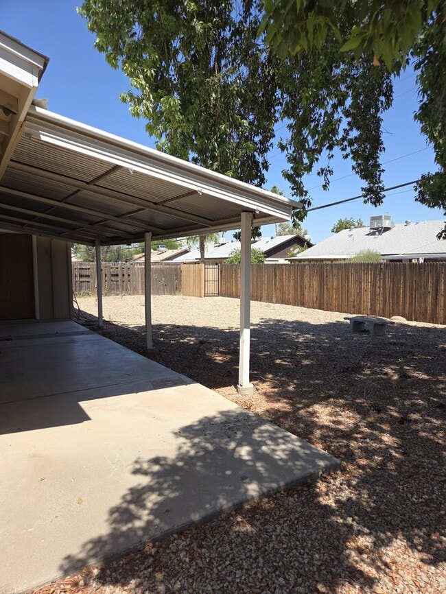 Building Photo - Great Tempe 3 bedroom 2 bath